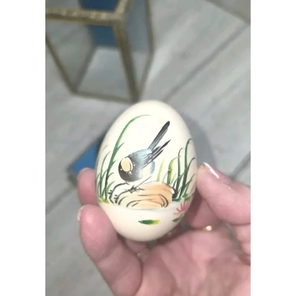 Vintage Hand Painted Song Bird Egg In Glass Box Delicate Fragile Elegant
